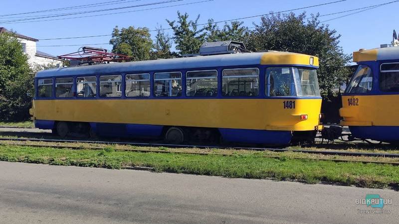 В Днепре на проспекте Металлургов сошел трамвай №15 (Фото/Видео) - рис. 2