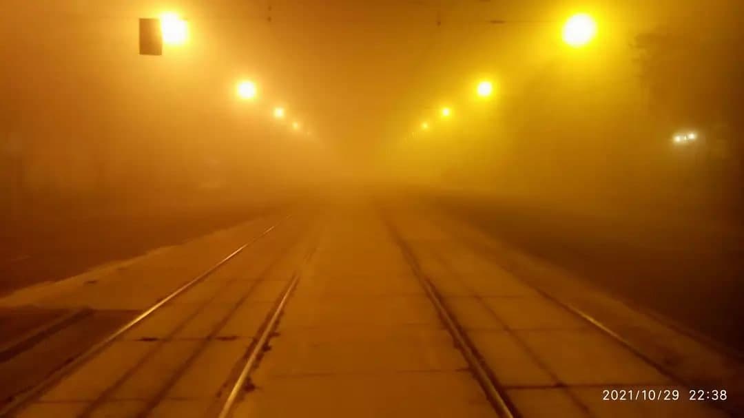 Гнетущая атмосфера: Днепр ночью окутал плотный туман (Фото/Видео) - рис. 2