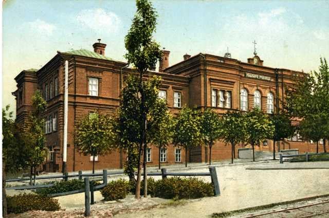 Здесь работали Яворницкий и Пидмогильный: история создания первого училища Екатеринослава - рис. 1