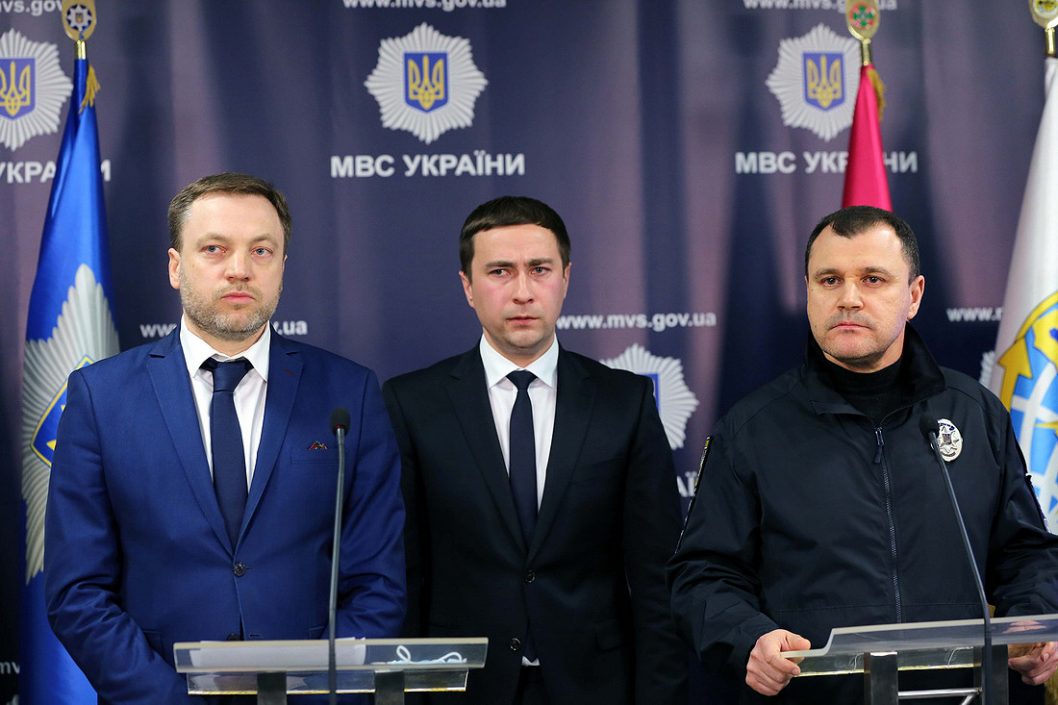 Полиция предъявила подозрения заказчикам покушения на министра Романа Лещенко - рис. 4