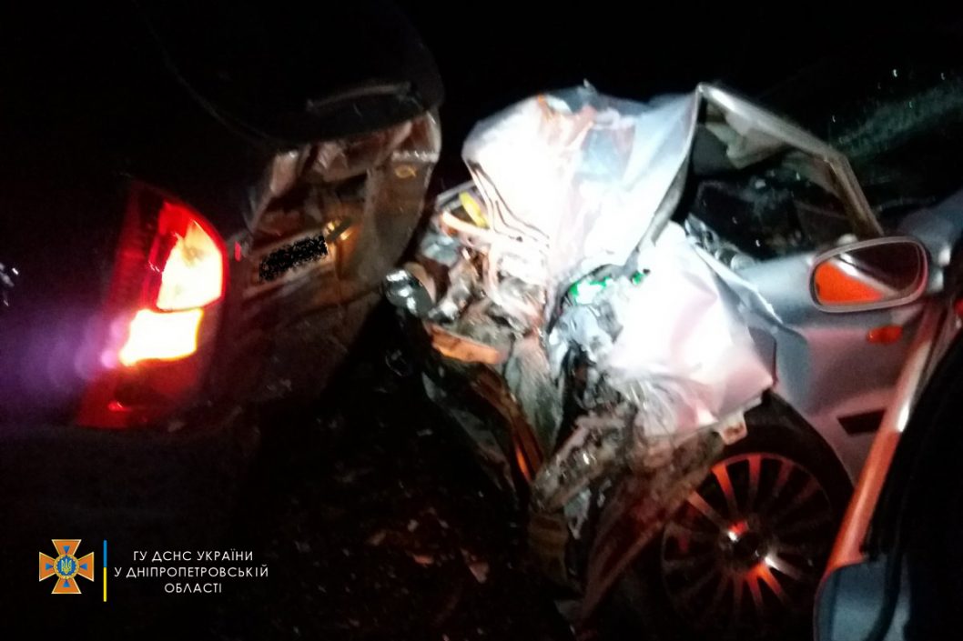 В Днепровском районе столкнулись четыре автомобиля: двое пострадавших (Фото) - рис. 5