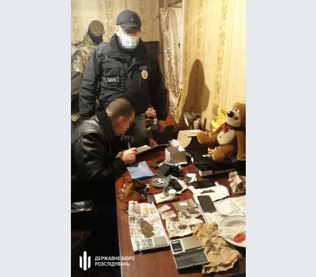 В Павлограде пресекли деятельность ОПГ, в которую входили сотрудники полиции - рис. 9