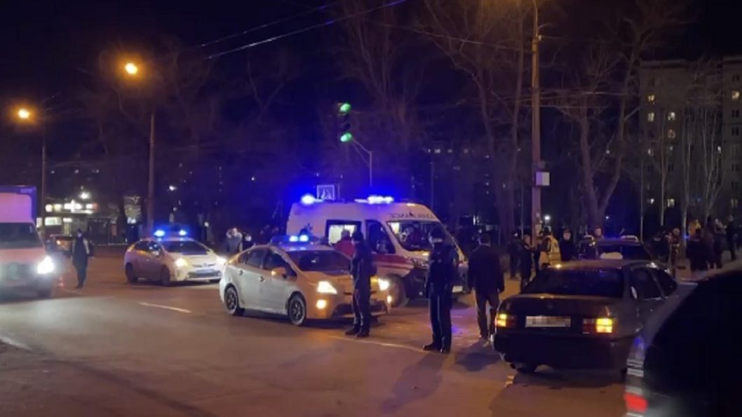 В Кривом Роге после ДТП один из водителей покусал патрульного - рис. 2