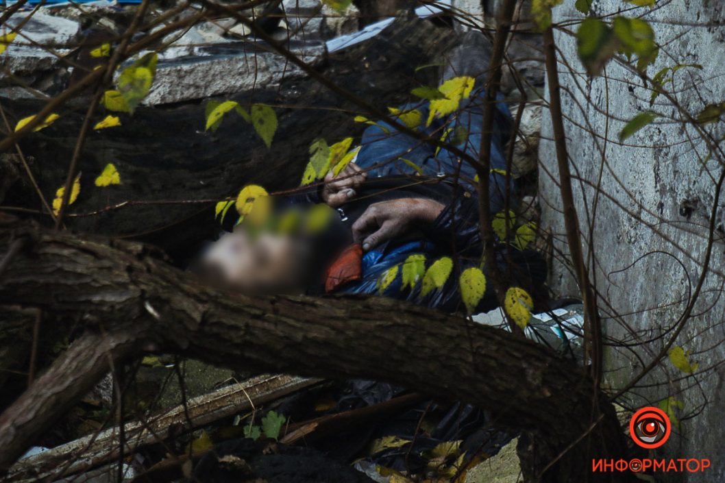 В Днепре на Тополе в заброшенной многоэтажке нашли труп мужчины (Фото) - рис. 2