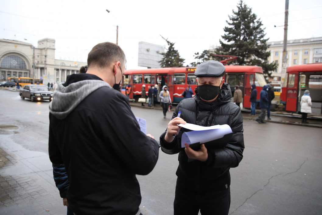 В Днепре идут массовые проверки автобусов городских маршрутов (Фото) - рис. 4
