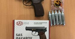 Огневая подготовка: в Кривом Роге родители подарили лицею пистолет Макарова - рис. 12