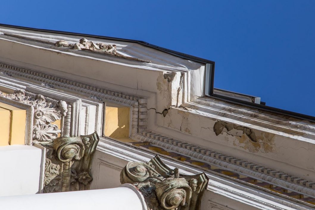 В Днепре планируют отреставрировать фасад исторического музея имени Яворницкого - рис. 1