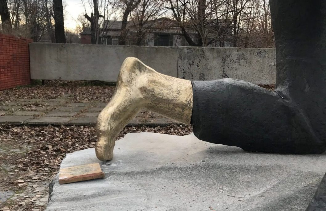 В Днепре реставрировали памятник душевнобольным, которых расстреляли нацисты (Фото) - рис. 4