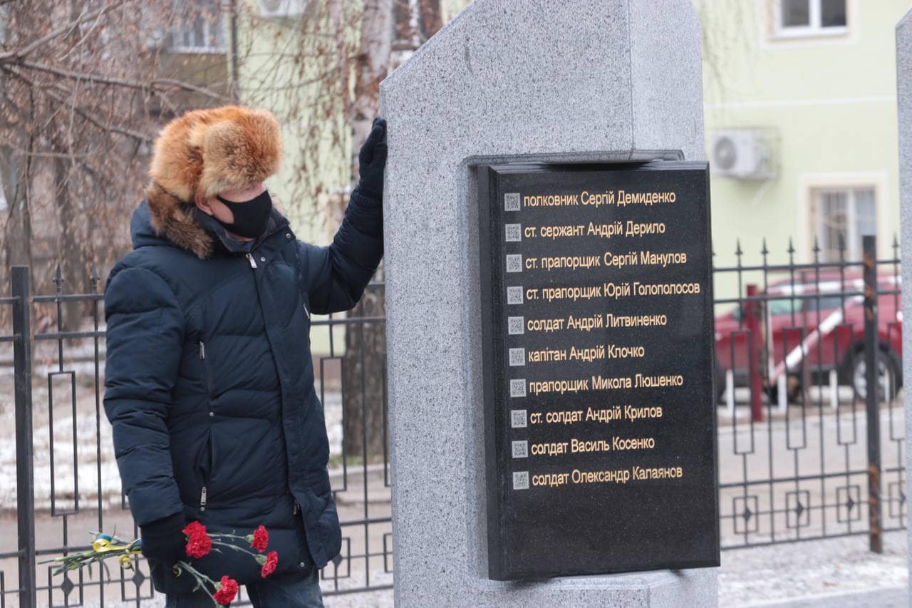 В Новомосковске открыли памятник воинам, которые погибли в АТО/ООС (Фото) - рис. 4