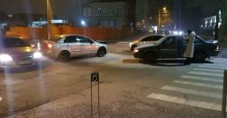 Есть пострадавшие: в Днепре на улице Староказацкой столкнулись два автомобиля - рис. 3