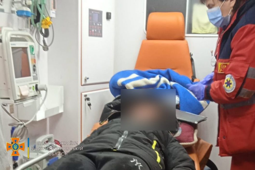 ДТП на трассе под Днепром: мужчина погиб, два ребенка травмировались - рис. 4