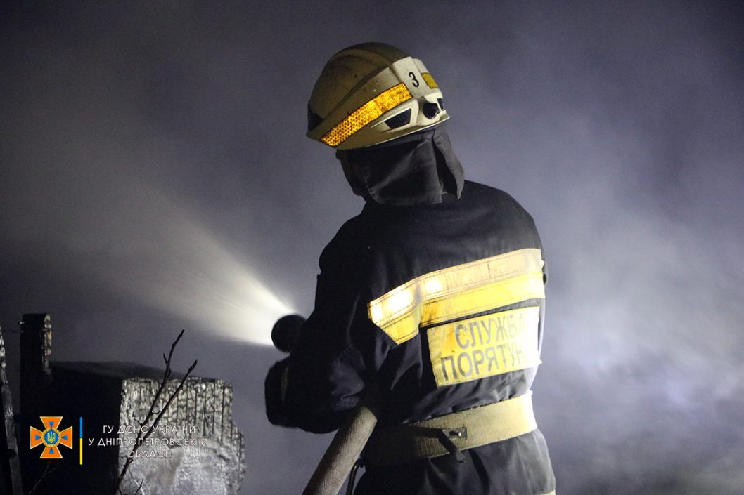 В Днепре во время пожара пострадала 35-летняя женщина - рис. 3