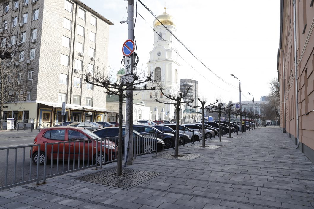 Оставляют авто на местах для инвалидов: в Днепре провели масштабный рейд по парковкам - рис. 12