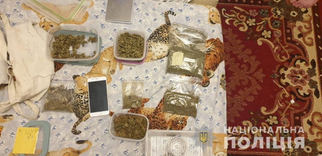 Доставка – почтой: в Днепре двое парней рассылали наркотики по всей Украине - рис. 3