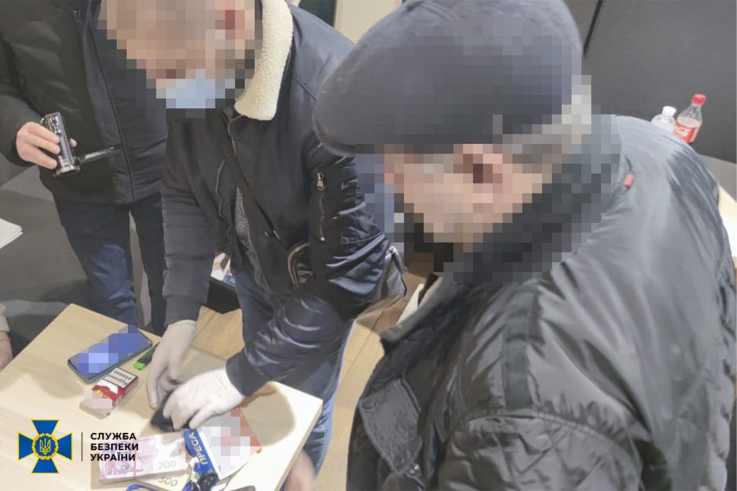 На Днепропетровщине СБУ задержала «активистов», вымогавших деньги у бизнесменов - рис. 1