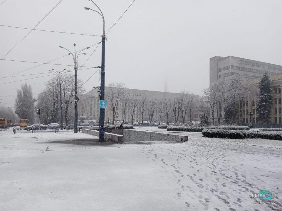 Настоящая зима на пороге: в Днепре выпал долгожданный снег (Фото) - рис. 9