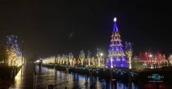 Тысячи огоньков: в Днепре украсили к Новому году сквер Прибрежный (Фото) - рис. 5