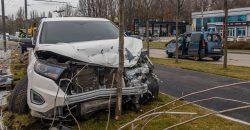 ДТП на Набережной Победы в Днепре: иномарка вылетела на тротуар с пешеходами - рис. 9