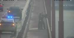 В Днепре на Новом мосту мужчина пытался покончить жизнь самоубийством - рис. 5