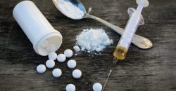 Готовились к сессии под кайфом: в Днепре у студентов ПТУ изъяли наркотики - рис. 1