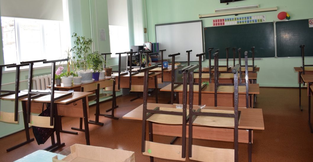 В Павлограде из-за вспышки коронавируса три школы перевели на дистанционку - рис. 1