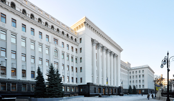 В Киеве сообщили о минировании Офиса президента - рис. 1