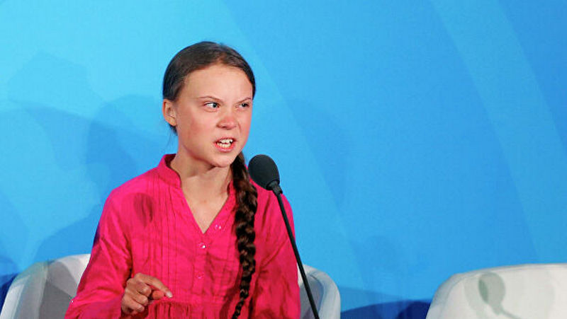 3 января 2003 года родилась шведская школьница и экоактивистка Грета Тунберг