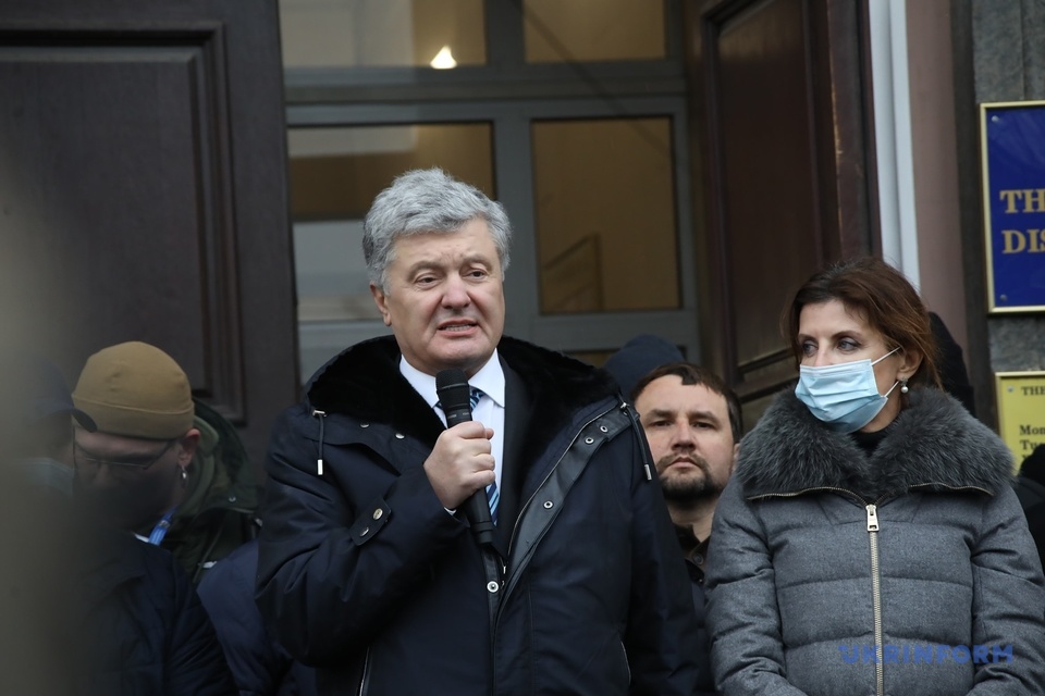 Суд над экс-презедентом: в Киеве рассмотрят апелляции по делу Порошенко - рис. 3