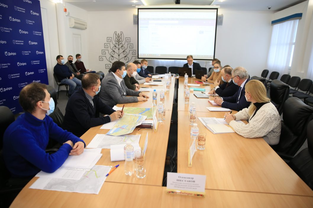 Представители Днепровского горсовета обсудили с экспертами Европейского инвестиционного банка и Мининфраструктуры модернизацию транспорта - рис. 1
