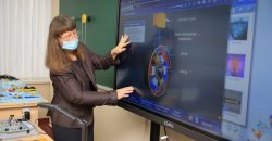 В днепровской школе №97 обучают физике с помощью современных интерактивных панелей - рис. 9