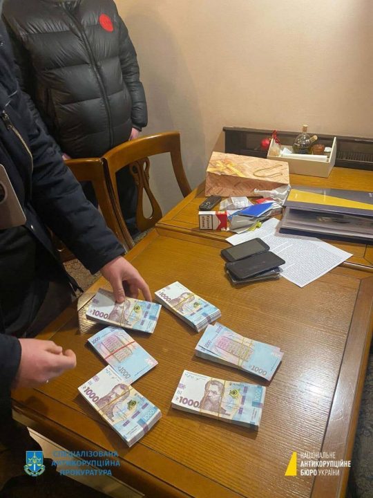 Народного депутата Украины задержали во время получения взятки в полмиллиона гривен - рис. 2