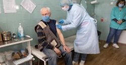 В Украине пенсионерам разрешили делать третью дозу вакцины от Covid-19 через полгода - рис. 4