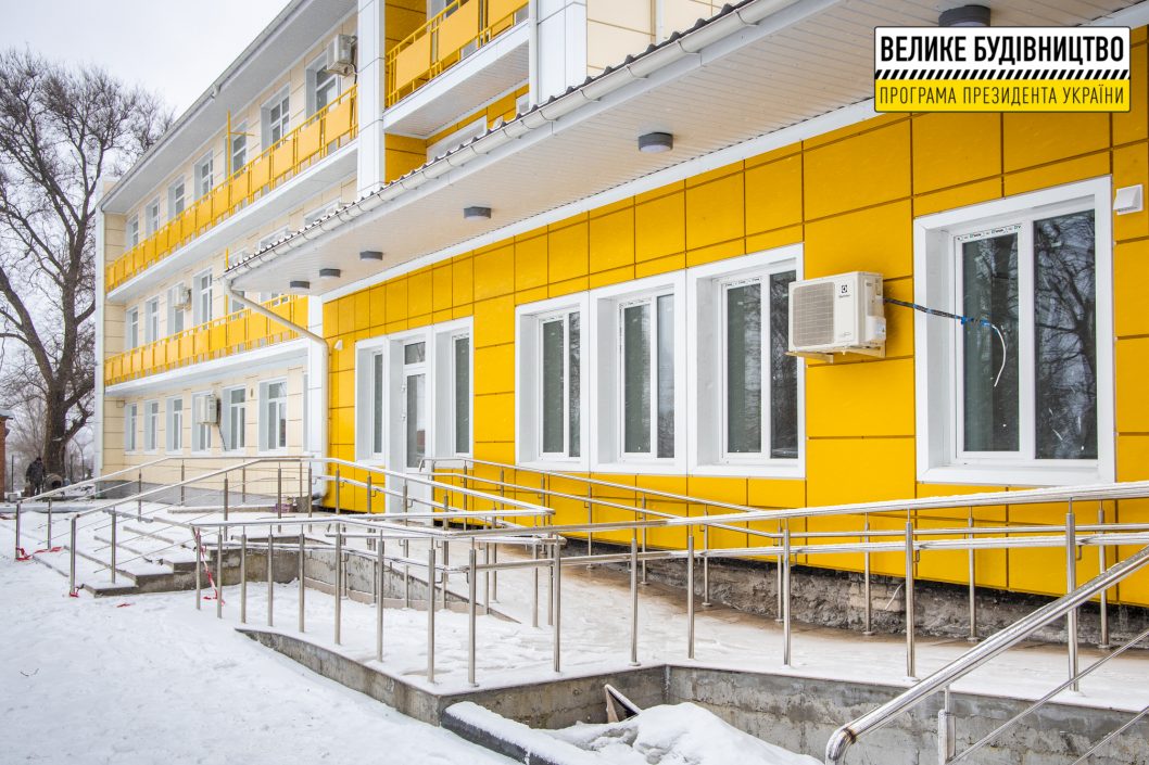 В поселке Сурско-Литовское под Днепром завершают капремонт амбулатории - рис. 2