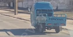 На дорогах Днепра заметили трехколесное такси-моторикшу (Видео) - рис. 7