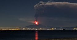На Сицилии началось извержение вулкана Этна - рис. 2