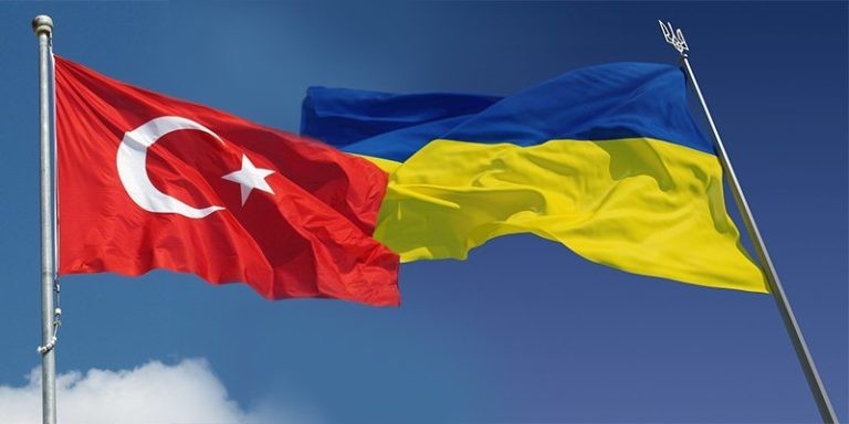 Официально: Турция закрыла проливы Босфор и Дарданеллы для российских кораблей - рис. 1