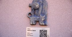 В Днепре на фасаде Мариинской гимназии появилась новая мини-скульптура (Фото) - рис. 7