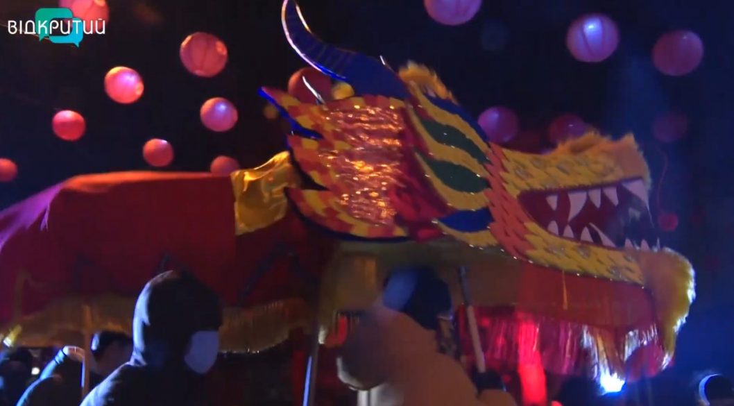 Чайна-таун в Днепре: как мегаполисе встречали Китайский Новый год (Видео) - рис. 1