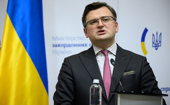 В МИД Украины заявили, что началась техническая подготовка к отключению РФ от SWIFT - рис. 1