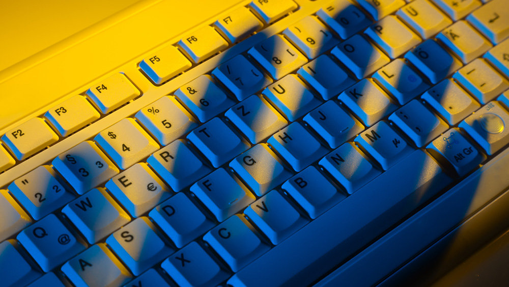 Хакерская атака: украинцы жалуются на сбои в работе «ПриватБанка» и сайта Минобороны - рис. 1