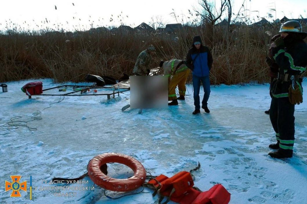 В Днепропетровской области мужчина нырнул в прорубь и утонул - рис. 3