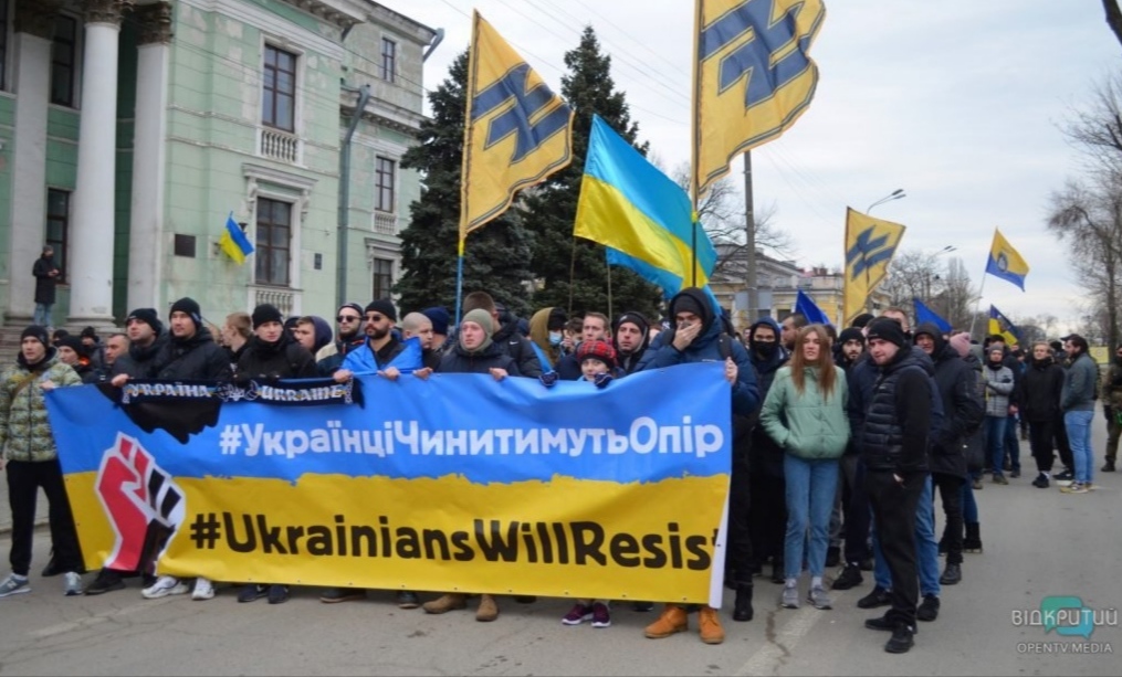 В Днепре ко Дню Герба Украины провели масштабный Марш единства (Фото) - рис. 32