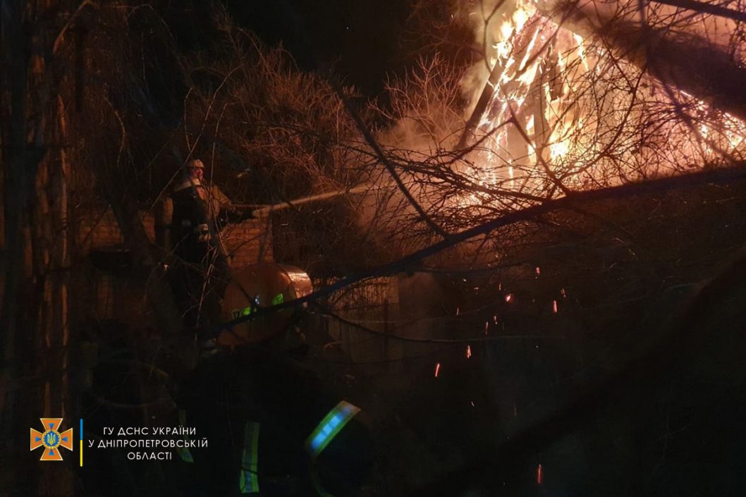 В Покровском районе Кривого Рога сгорел жилой дом (Фото) - рис. 2