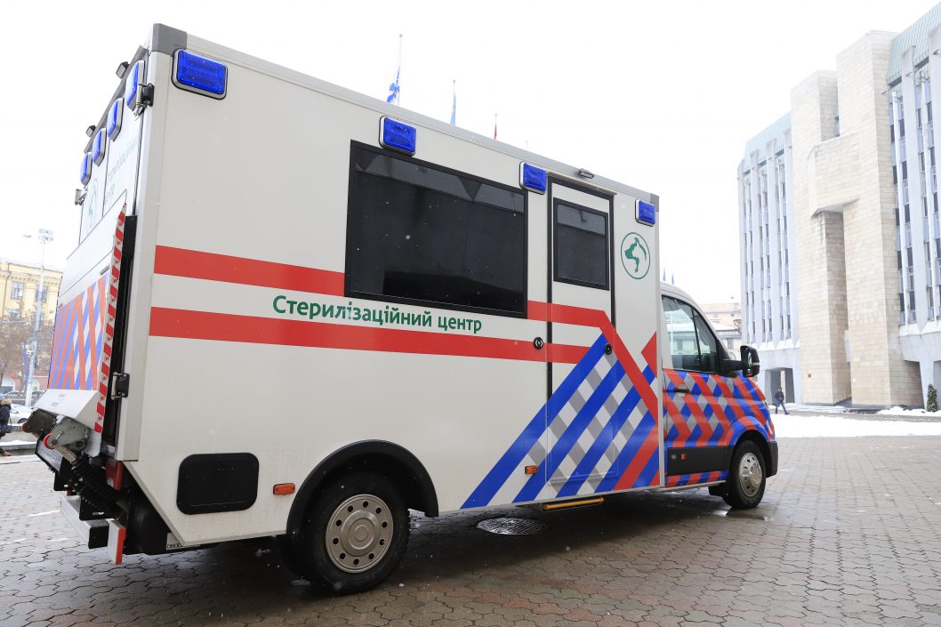 В Днепре презентовали первый в стране автомобиль для выездной биостерилизации бездомных собак - рис. 6