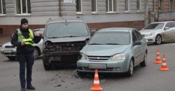 В Днепре на Набережной произошла авария: есть пострадавшие (Видео) - рис. 18