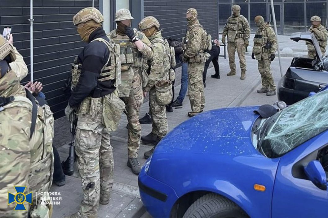 В Днепропетровской области преступная группировка напала на руководителя ТРО - рис. 3