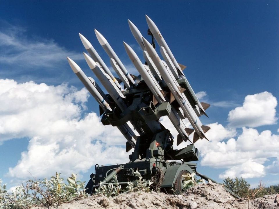 Дневная сирена в Днепропетровской области: силы ПВО сбили вражеские ракеты - рис. 1
