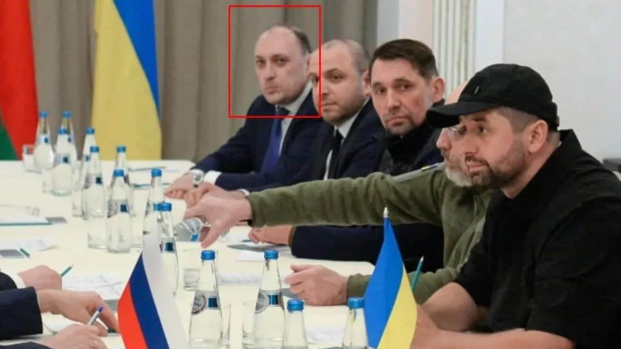 Убит член первой переговорной делегации Украины Денис Киреев: его подозревали в госизмене - рис. 1