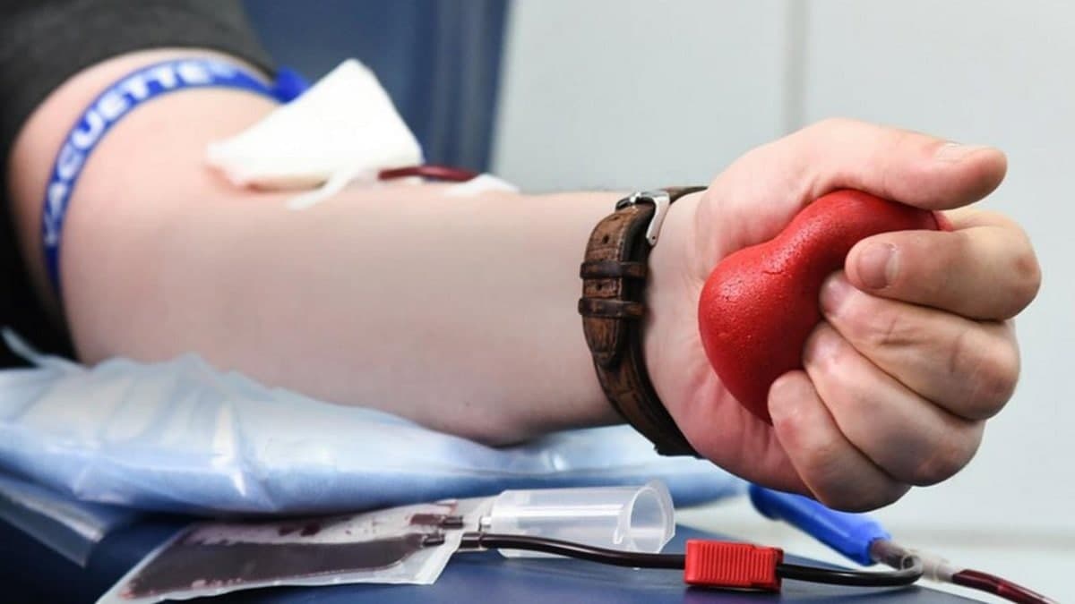 В Днепре центры переливания крови просят доноров записываться в электронную очередь - рис. 1