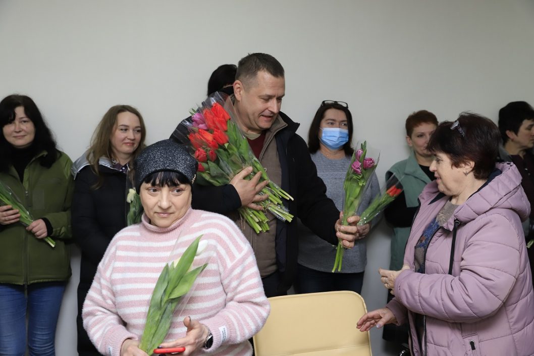 Сильные женщины независимой страны: Борис Филатов поздравил днепрянок с 8 марта - рис. 6